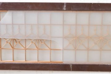 アンティーク建具　両面ガラス　和モダンな空間を演出する組子入り欄間2枚セット(明り取り、明かり取り)(R-073859)