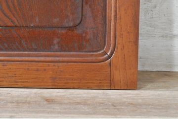 アンティーク建具　総欅(ケヤキ)材　経年を感じさせる木味が魅力の板戸窓2枚セット(引き戸)(R-073866)