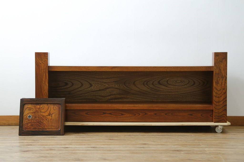 和製アンティーク　高級品!!　重厚　総欅材　黒柿引き戸框　漆塗り　存在感のある木目が目を惹く置き床　(R-073868)