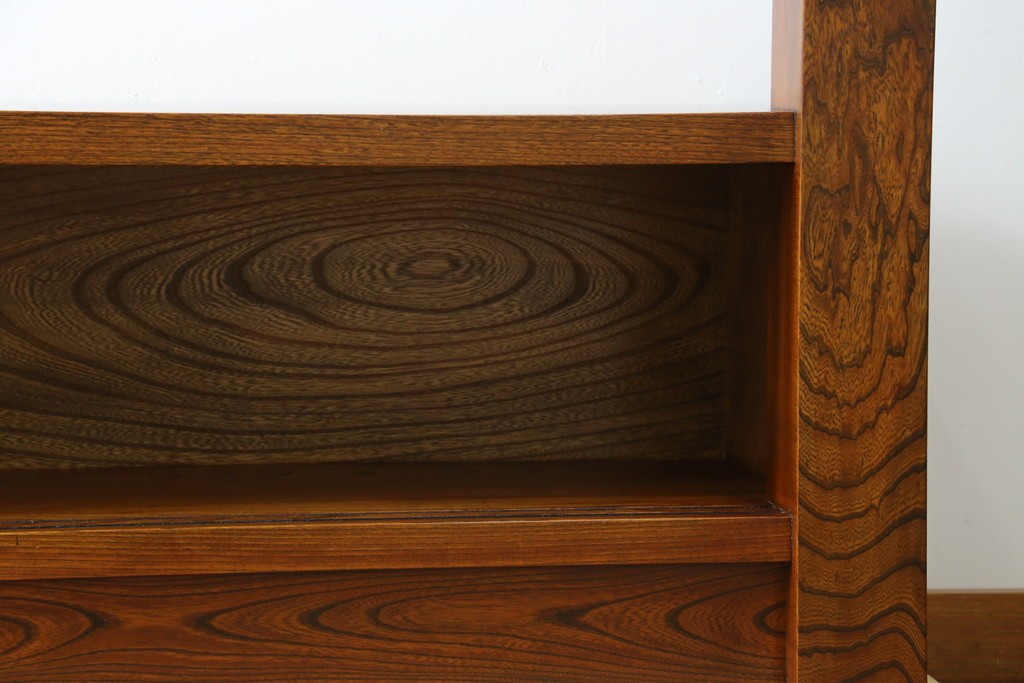 和製アンティーク　高級品!!　重厚　総欅材　黒柿引き戸框　漆塗り　存在感のある木目が目を惹く置き床　(R-073868)