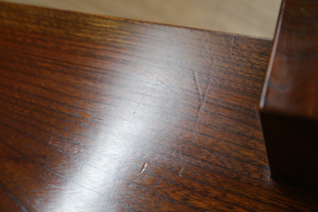 和製アンティーク　高級品!!　重厚　総欅材　黒柿引き戸框　漆塗り　存在感のある木目が目を惹く置き床　(R-073868)