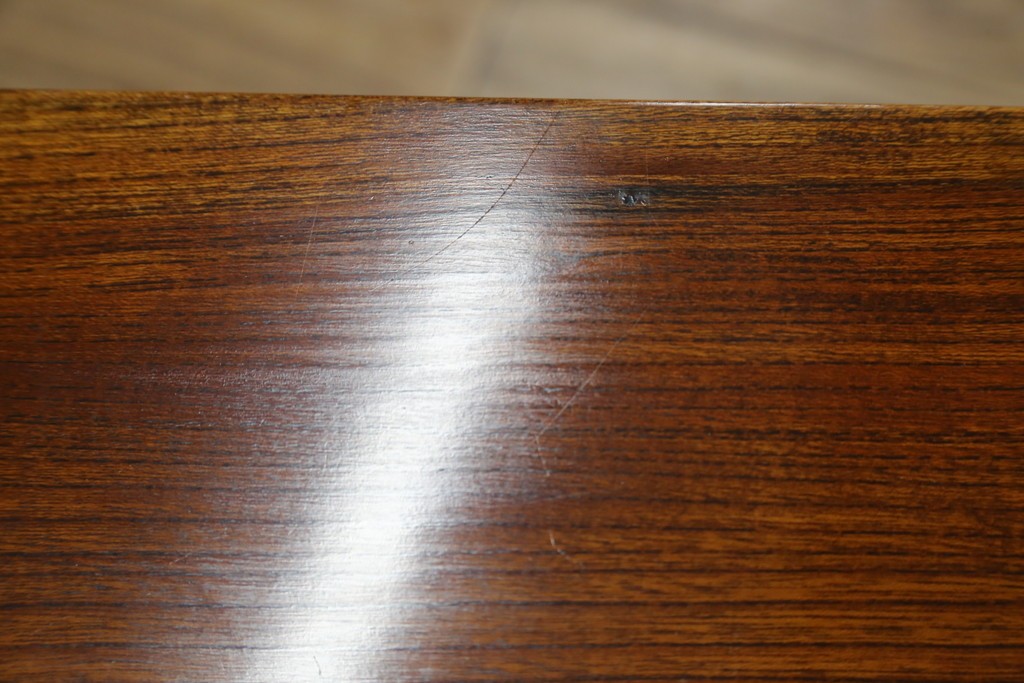 和製アンティーク　高級品!!　重厚　総欅材　黒柿引き戸框　漆塗り　存在感のある木目が目を惹く置き床　(R-073868)