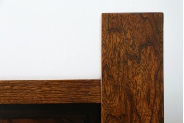 和製アンティーク　高級品!!　重厚　総欅材　黒柿引き戸框　漆塗り　存在感のある木目が目を惹く置き床　(R-073868)