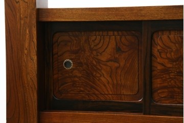 和製アンティーク　高級品!!　重厚　総欅材　黒柿引き戸框　漆塗り　存在感のある木目が目を惹く置き床　(R-073868)