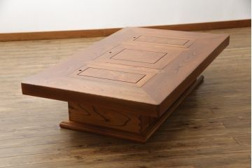 中古　美品!!　国産職人手造り　総欅(ケヤキ)材　美しい杢目と重厚感ある佇まいが素敵な大振り囲炉裏(火鉢、長火鉢、木製火鉢、座卓、ローテーブル)(R-073872)