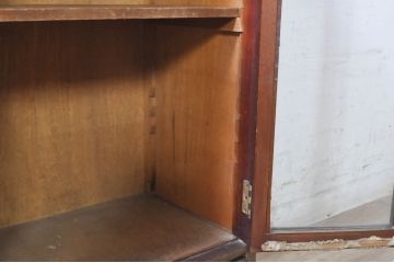 和製アンティーク　樺(カバ)材　古い木味が素敵!レトロな雰囲気溢れる小さなブックケース(本箱、戸棚、収納棚、飾り棚、キャビネット)(R-073876)