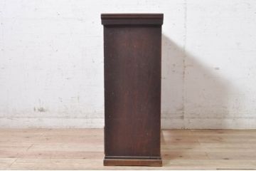 和製アンティーク　総欅(ケヤキ)材　レトロな和の空間を演出する小振りな茶棚(飾り棚、引き出し)(R-073879)