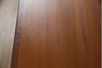 北欧ビンテージ　チーク材　木の温もり溢れるサイドボード(サイドキャビネット、サイドチェスト、リビングボード、収納棚、戸棚、ヴィンテージ)(R-073896)