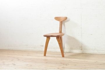 和製ビンテージ　背もたれと座面の彫刻模様が目を惹く板座チェア(椅子、イス、ダイニングチェア、ヴィンテージ)(R-073897)