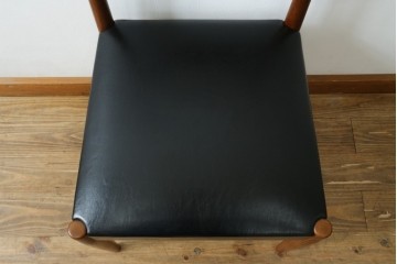 和製ヴィンテージ　辻木工　チーク材　洗練された北欧スタイルのダイニングチェア　(R-073898)