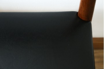 和製ヴィンテージ　辻木工　チーク材　洗練された北欧スタイルのダイニングチェア　(R-073898)