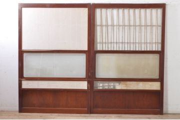 アンティーク建具　高級品!!　漆塗り　欅(ケヤキ)材　和モダンな空間づくりにおすすめ!デザインがおしゃれなガラス入り幅広障子戸2枚セット(引き戸、ガラス帯戸)(R-073902)