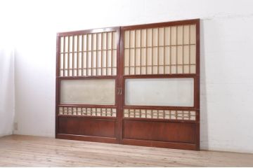アンティーク建具　高級品!!　漆塗り　欅(ケヤキ)材　和モダンな空間づくりにおすすめ!デザインがおしゃれなガラス入り幅広障子戸2枚セット(引き戸、ガラス帯戸)(R-073903)