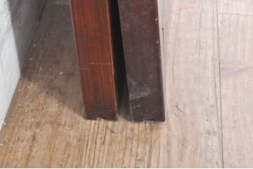 アンティーク建具　高級品!!　漆塗り　欅(ケヤキ)材　和モダンな空間づくりにおすすめ!デザインがおしゃれなガラス入り幅広障子戸2枚セット(引き戸、ガラス帯戸)(R-073904)