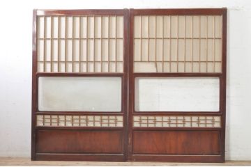 アンティーク建具　高級品!!　漆塗り　欅(ケヤキ)材　和モダンな空間づくりにおすすめ!デザインがおしゃれなガラス入り幅広障子戸2枚セット(引き戸、ガラス帯戸)(R-073905)