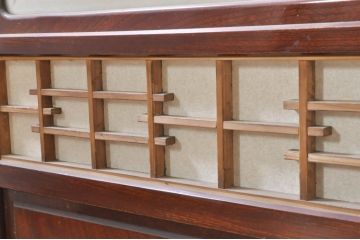 アンティーク建具　高級品!!　漆塗り　欅(ケヤキ)材　和モダンな空間づくりにおすすめ!デザインがおしゃれなガラス入り幅広障子戸2枚セット(引き戸、ガラス帯戸)(R-073905)