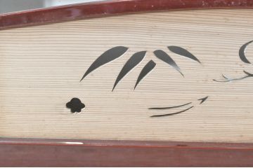 ビンテージ建具　最高級!!　石川県産　総漆塗り　透かし彫り入り　腰板の縁起の良い富士山と松竹梅が素敵な夏戸4枚セット(引き戸、簾戸、簀戸、葭戸、夏障子、御簾戸、すど、ヴィンテージ)(R-073922)