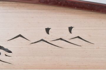 ビンテージ建具　最高級!!　石川県産　総漆塗り　透かし彫り入り　腰板の富士山が目を惹く夏戸4枚セット(引き戸、簾戸、簀戸、葭戸、夏障子、御簾戸、すど、ヴィンテージ)(R-073923)