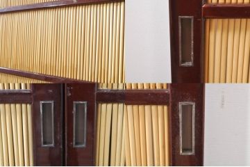 ビンテージ建具　最高級!!　石川県産　総漆塗り　透かし彫り入り　腰板の波千鳥が素敵な夏戸4枚セット(引き戸、簾戸、簀戸、葭戸、夏障子、御簾戸、すど、ヴィンテージ)(R-073924)