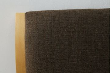 中古　美品　天童木工(Tendo)　どんな空間にも合わせやすいナチュラルカラーのロッキングチェア(アームチェア、揺り椅子、イス)(定価約11万円)(R-073926)