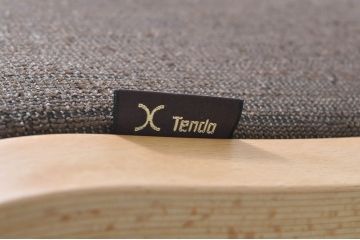 中古　美品　天童木工(Tendo)　どんな空間にも合わせやすいナチュラルカラーのロッキングチェア(アームチェア、揺り椅子、イス)(定価約11万円)(R-073926)