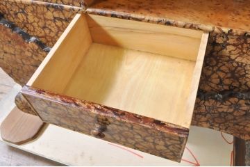 和製アンティーク　激レア　希少!!　高級品　入手困難　珍しい菊花木の存在感抜群な飾り棚(茶棚、違い棚、茶箪笥、収納棚、戸棚、店舗什器)(R-073928)