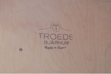 北欧ビンテージ　スウェーデン　Troeds Bjarnum(トロエッツビャーナム)社　Nils Jonsson(ニールス・ヨンソン)デザイン　チーク材　洗練された佇まいのサイドボード(リビングボード、収納棚、戸棚、キャビネット、ヴィンテージ)(R-073931)