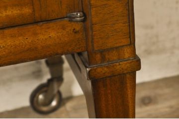 中古　DREXEL HERITAGE(ドレクセルヘリテイジ)　Triune(トライユン)　クラシカルな雰囲気が素敵なキャスター付きサービス台(ワゴン、サイドボード、サーバー)(R-073932)