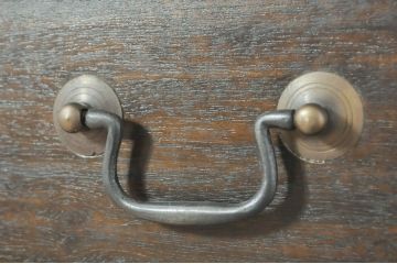 アジアンビンテージ　チーク材　デザインガラスが目を惹くお洒落なサイドボード(サイドキャビネット、収納棚、戸棚、引き出し、ヴィンテージ)(R-073933)