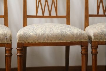 イタリアアンティーク　マホガニー材　象嵌入り　品のある佇まいが魅力的なマーケットリーダイニングチェア4脚セット(椅子、イス)(R-073940)