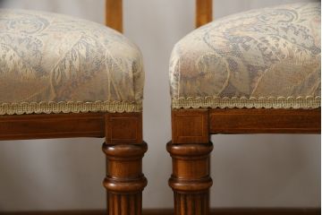 イタリアアンティーク　マホガニー材　象嵌入り　品のある佇まいが魅力的なマーケットリーダイニングチェア4脚セット(椅子、イス)(R-073940)