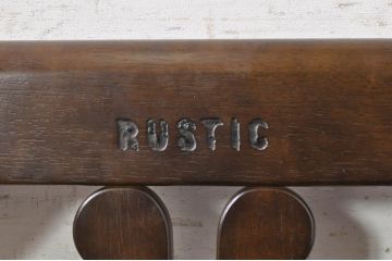 中古　希少な絶版品　カリモク家具(karimoku)　ルスティック(RUSTIC)　カントリースタイルの空間づくりにおすすめな2人掛けベンチ(長椅子、板座チェア)(R-073942)