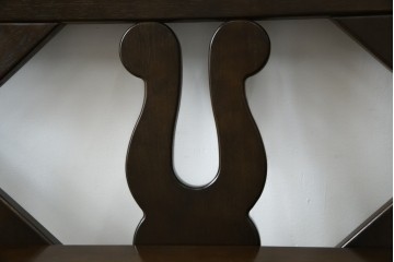 中古　希少な絶版品!　カリモク家具(karimoku)　ルスティック(RUSTIC)　ダッチカントリースタイルの2人掛けダイニングベンチ　(R-073942)