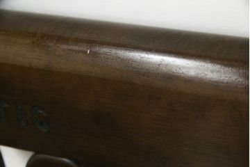 中古　希少な絶版品　カリモク家具(karimoku)　ルスティック(RUSTIC)　カントリースタイルの空間づくりにおすすめな2人掛けベンチ(長椅子、板座チェア)(R-073943)