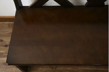 中古　希少な絶版品　カリモク家具(karimoku)　ルスティック(RUSTIC)　カントリースタイルの空間づくりにおすすめな2人掛けベンチ(長椅子、板座チェア)(R-073943)