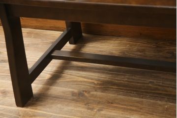 中古　希少な絶版品　カリモク家具(karimoku)　ルスティック(RUSTIC)　カントリースタイルの空間づくりにおすすめな2人掛けベンチ(長椅子、板座チェア)(R-073943)