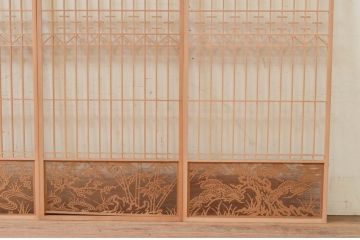 ビンテージ建具　珍しい透かし彫り入り　繊細な松竹梅デザインの意匠が素晴らしい書院戸4枚セット(引き戸、ガラス戸、窓、ヴィンテージ)(R-073948)
