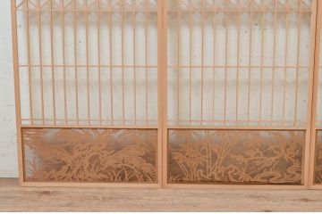 ビンテージ建具　珍しい透かし彫り入り　繊細な松竹梅デザインの意匠が素晴らしい書院戸4枚セット(引き戸、ガラス戸、窓、ヴィンテージ)(R-073948)