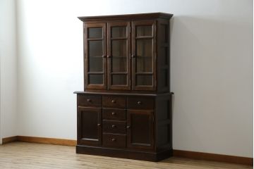 中古　松本民芸家具　収納力たっぷりの高級感漂うD型食器棚(カップボード、飾り棚、収納棚、本箱)(定価約99万円)(R-073952)