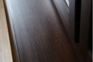 中古　松本民芸家具　収納力たっぷりの高級感漂うD型食器棚(カップボード、飾り棚、収納棚、本箱)(定価約99万円)(R-073952)