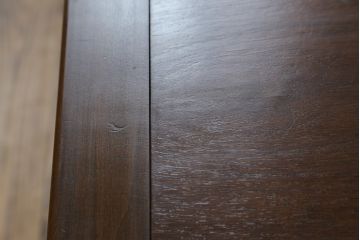 アメリカビンテージ　マホガニー材　品のある佇まいが魅力的なサイドテーブル(ナイトテーブル、コンソールテーブル、ローテーブル、サイドチェスト、花台、飾り台、電話台、ヴィンテージ)(R-073953)