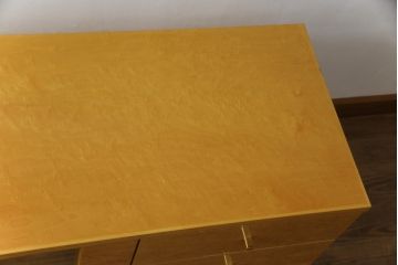 中古　美品　IDC大塚家具取り扱い　バーズアイメープル　SPLENDOR(スプレンダー)　特徴的な杢目と洗練されたデザインが美しいテレビ台(テレビボード、リビングボード、収納棚、戸棚)(R-073955)