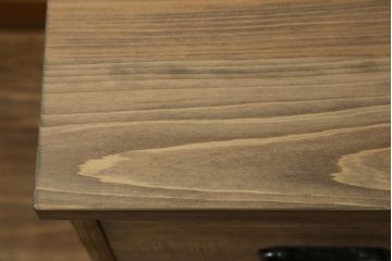和製アンティーク　天板リメイク　浮造り仕上げ　自然な木の風合いが味わい深い桐箪笥ローチェスト(ローボード、テレビ台、テレビボード、時代箪笥、衣装箪笥、収納タンス、引き出し)(R-073959)