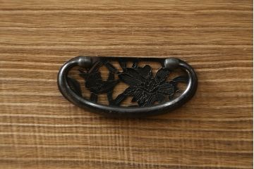 和製アンティーク　天板リメイク　浮造り仕上げ　自然な木の風合いが味わい深い桐箪笥ローチェスト(ローボード、テレビ台、テレビボード、時代箪笥、衣装箪笥、収納タンス、引き出し)(R-073959)