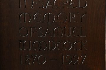 イギリスアンティーク　オーク材　上質な彫刻入りの豪華なレクターン(聖書台、講壇、説教台、見台、教会、カウンターテーブル、メニュー台、英国)(R-073968)
