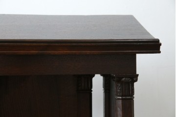 イギリスアンティーク　オーク材　美しい彫刻に注目!!　意匠を凝らした豪華レクターン　聖書台　(R-073968)