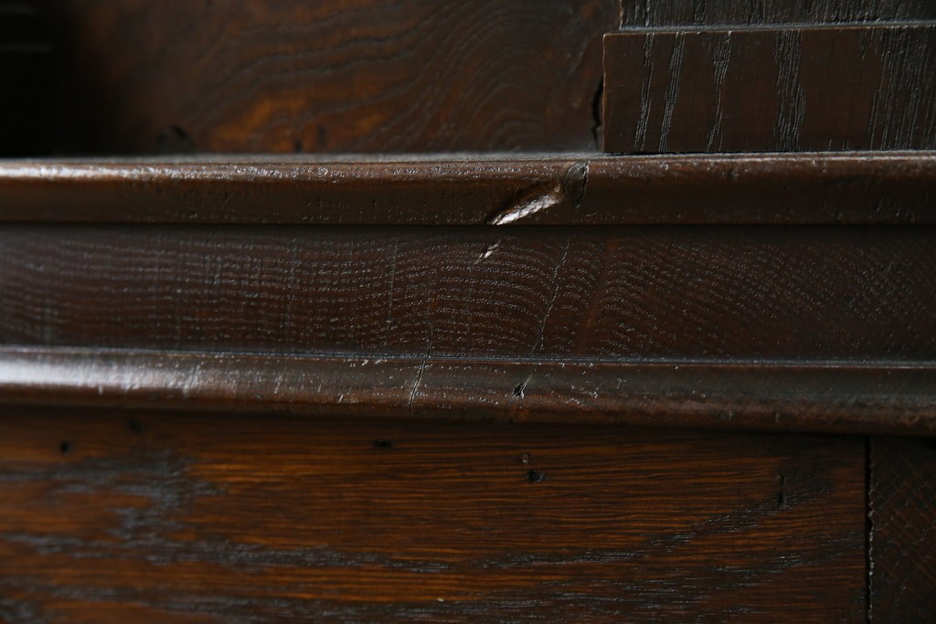 イギリスアンティーク　オーク材　美しい彫刻に注目!!　意匠を凝らした豪華レクターン　聖書台　(R-073968)