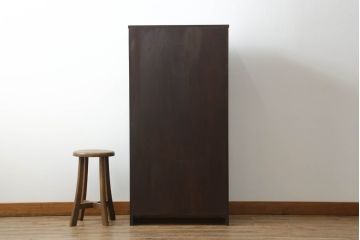 中古　軽井沢彫り　隅々まで施された桜の彫刻が優美なキャビネット(食器棚、カップボード、収納棚、戸棚、飾り棚、茶棚)(R-073969)