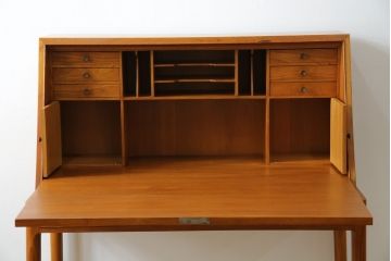 デンマークビンテージ　Illums Bolighus(イルムス ボリフス)　オーク材　老舗インテリアショップのシンプルなライティングビューロー(ワークデスク、簿記机、在宅用、在宅ワーク、北欧、ヴィンテージ)(R-073971)