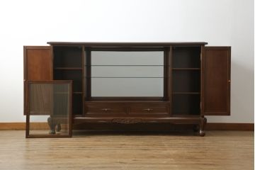 中古　美品　国会議事堂納品の高級家具メーカー　徳田家具　上品な佇まいで存在感のあるサイドボード(サイドキャビネット、収納棚、戸棚、飾り棚、食器棚)(R-073975)